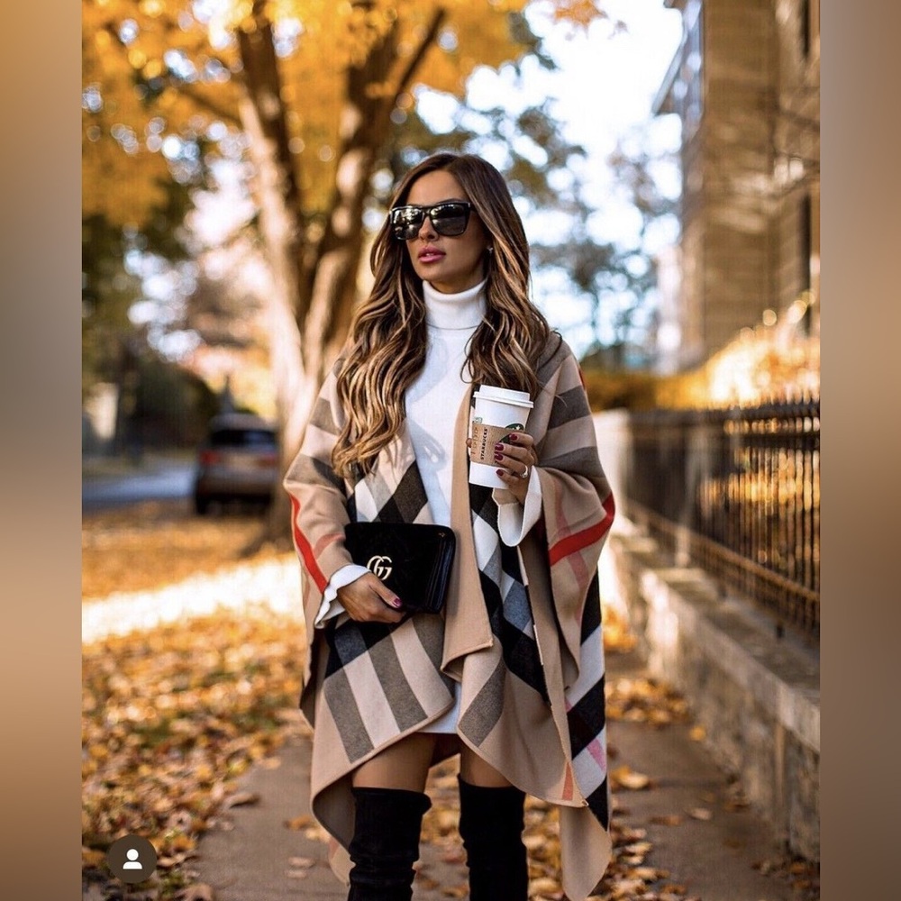NWT Burberry Reversible Charlotte Cape - Picture 2 of 12